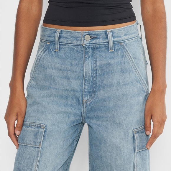 Aritzia Denim Forum The '90s Millie Hi-rise Cargo Jean - Picture 4 of 12